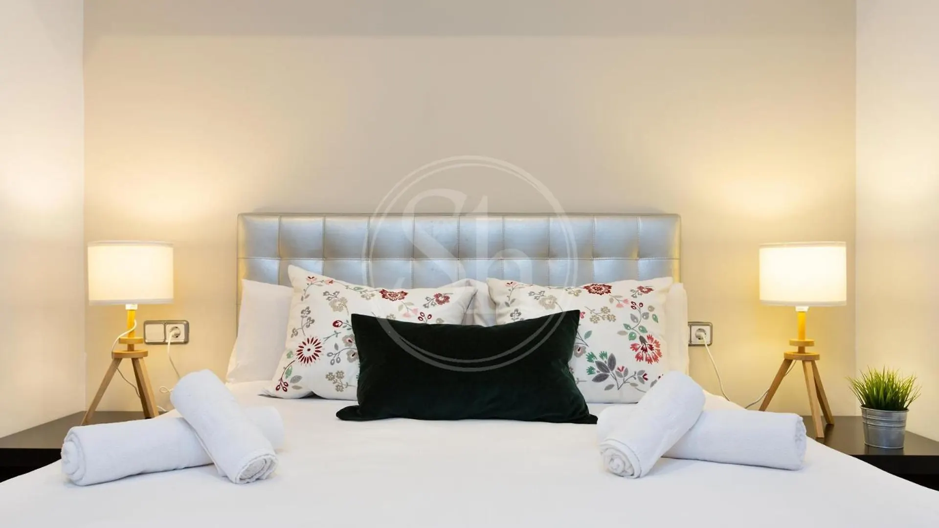 Апартаменты Apartamento Familiar Cerca De Sagrada Familia Барселона