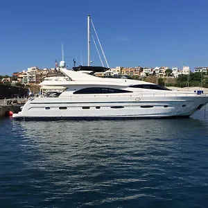 Motor Yacht Dandy 3*, Barcelona España